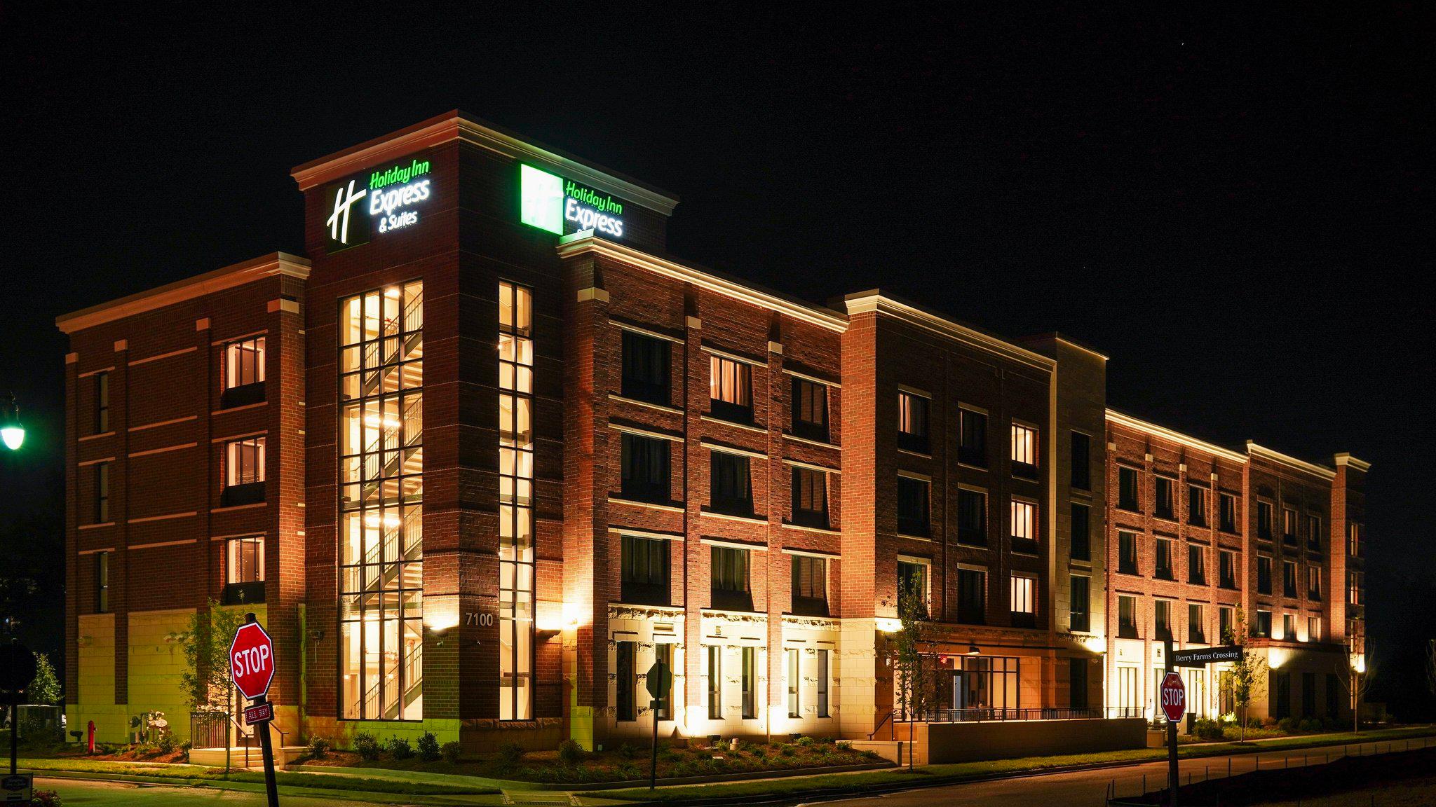 Holiday Inn Express & Suites Nashville - Franklin Photo