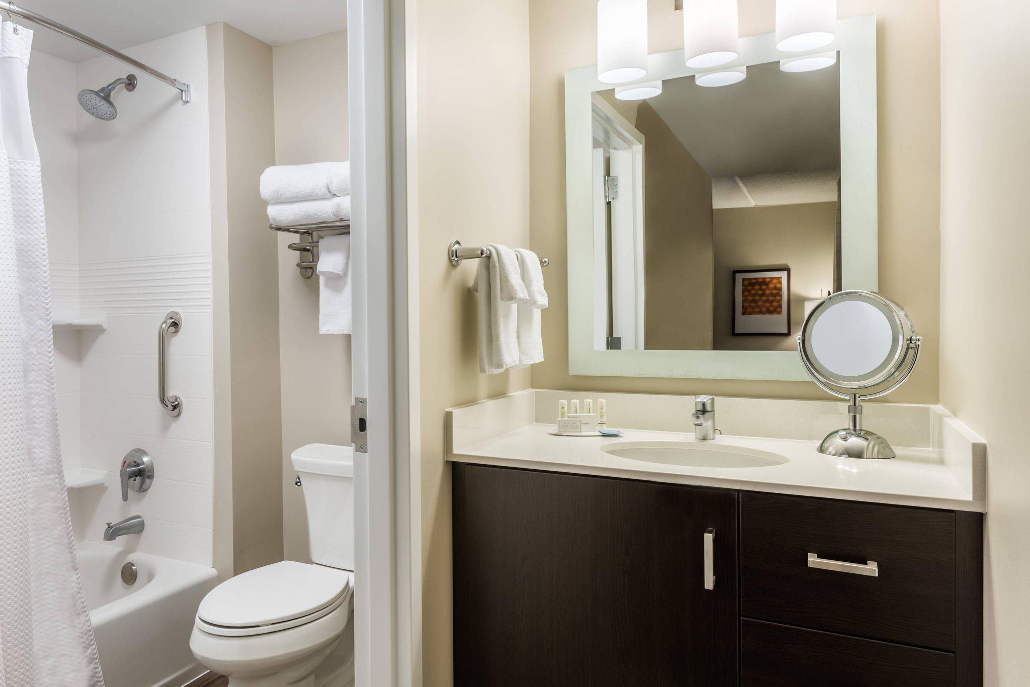 TownePlace Suites by Marriott Latham Albany Airport Photo