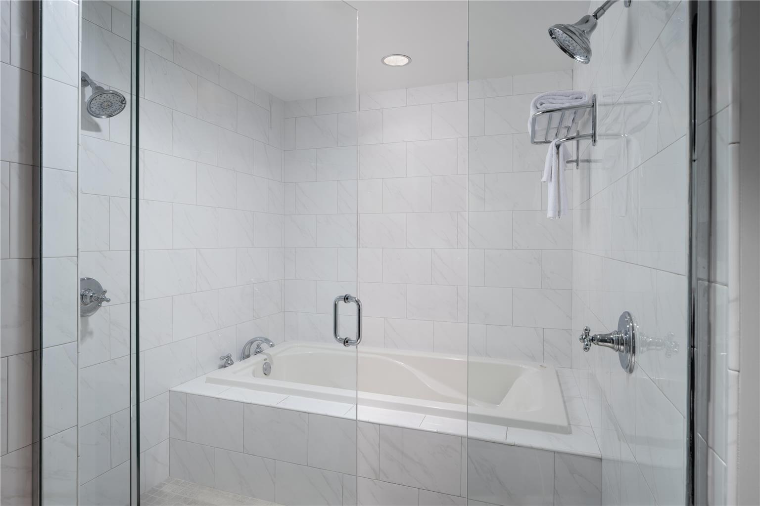 Hilton Orrington/Evanston Image