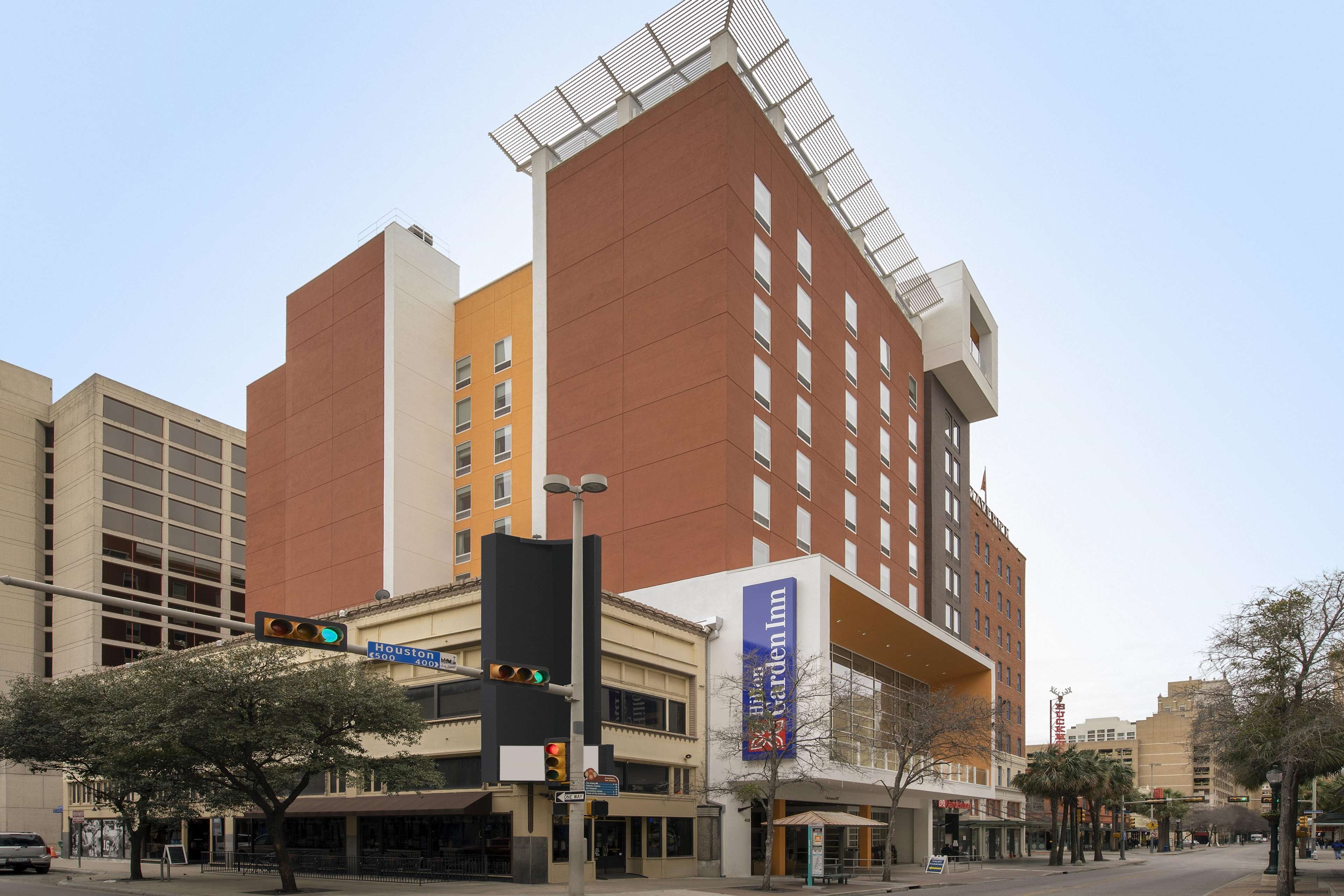 Hilton Garden Inn San Antonio Downtown Photo