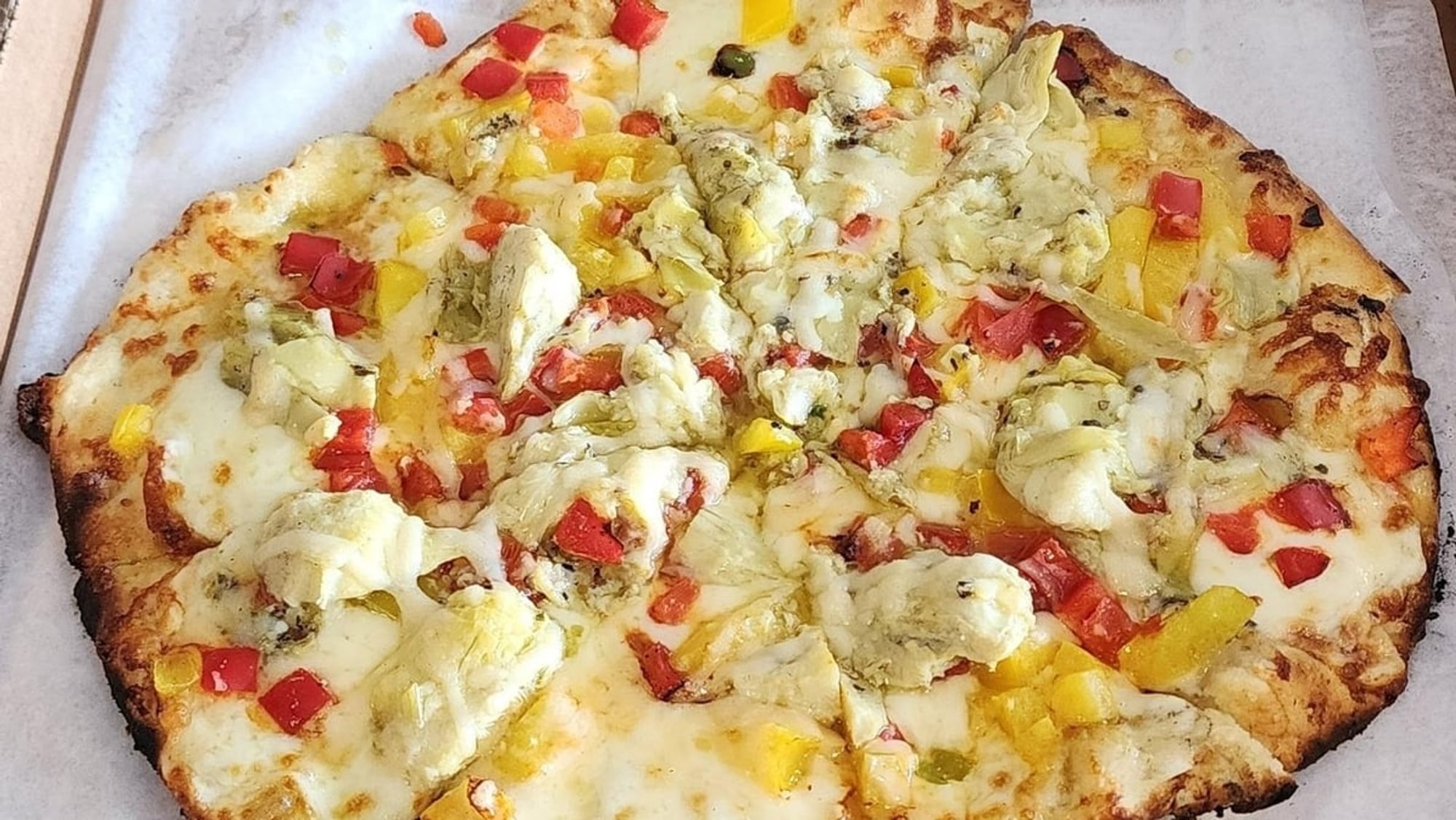 O Large Artichoke Pizza