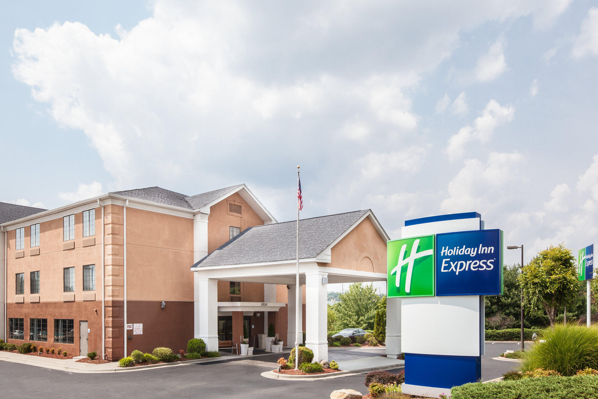 Holiday Inn Express Winston-Salem Photo