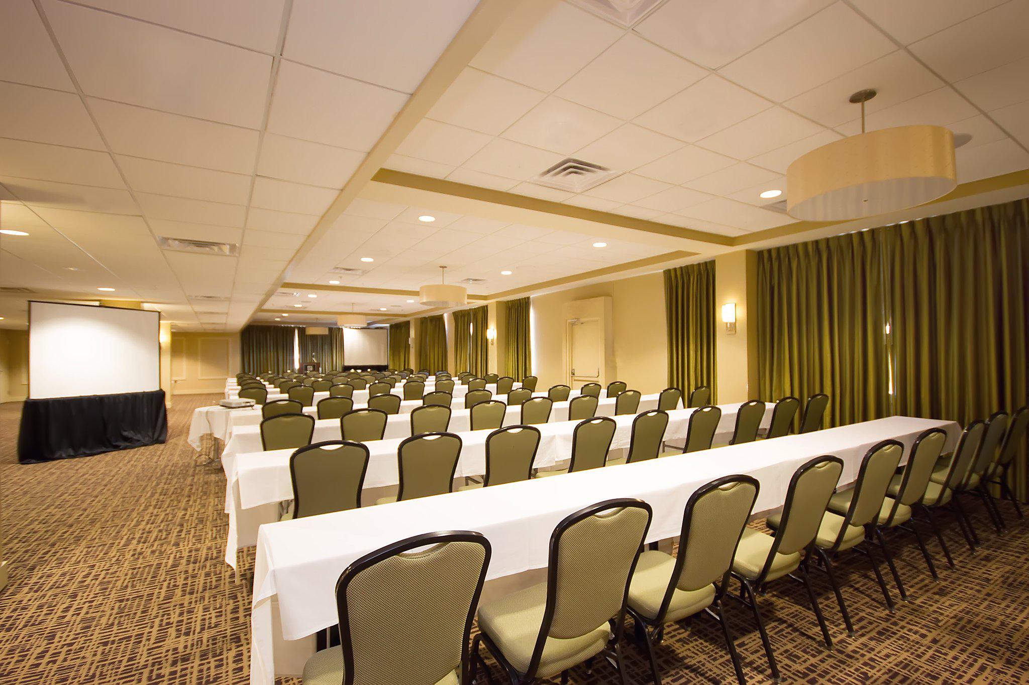 Holiday Inn Metairie New Orleans Airport Photo