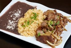 Bistec Encebollado (Sautéed Steak with Onions)