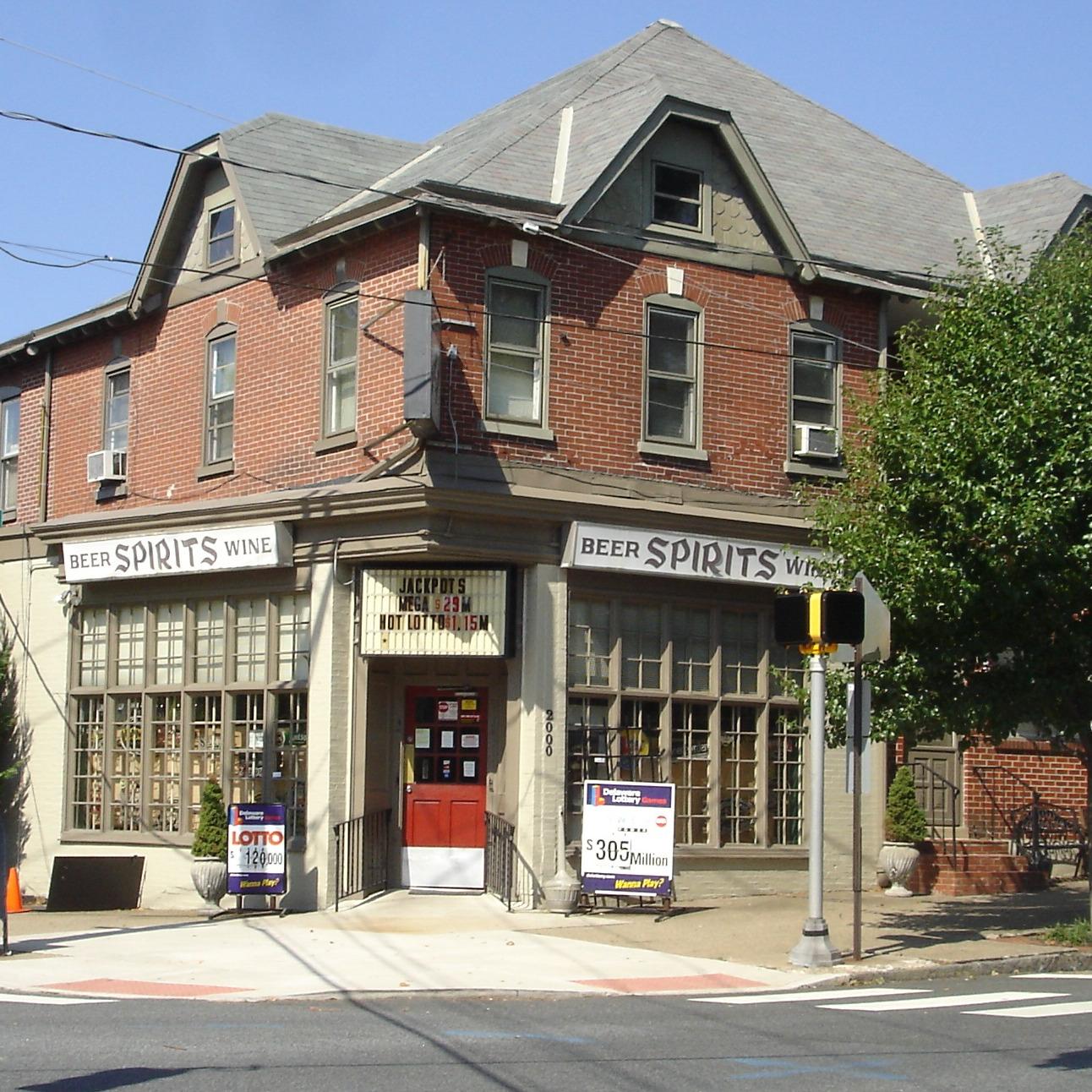 Avenue Wines & Spirits Logo