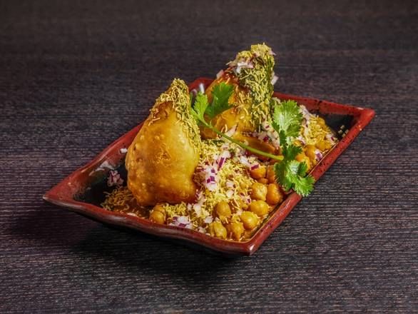Samosa w/ Chole
