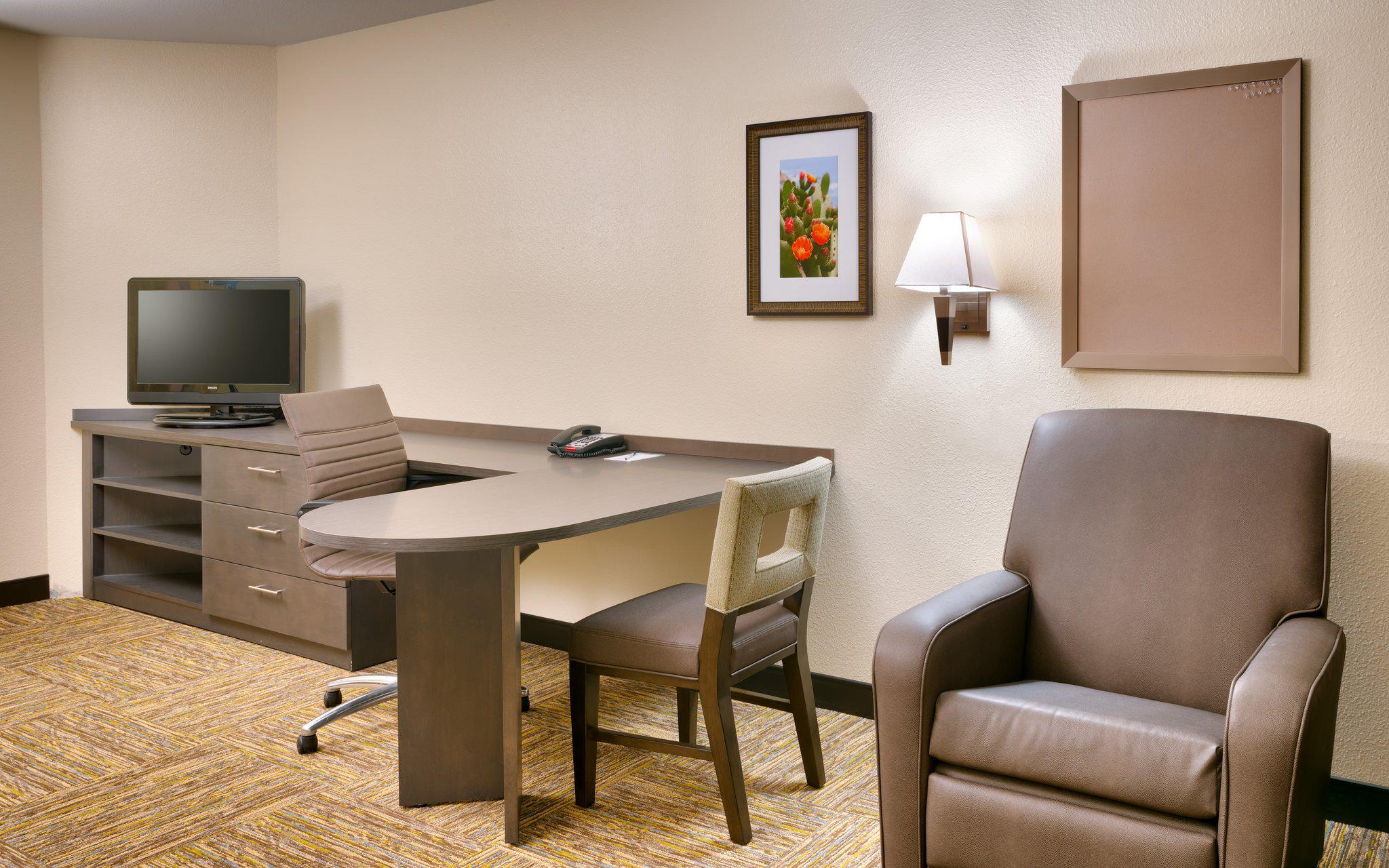 Candlewood Suites Dallas Plano East Richardson Photo