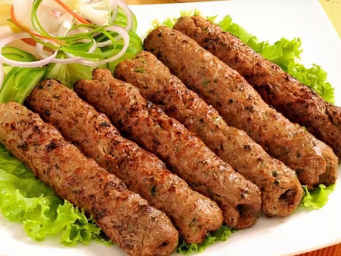 Chiken Shish Kabob (2 sticks cut into 6 pieces)