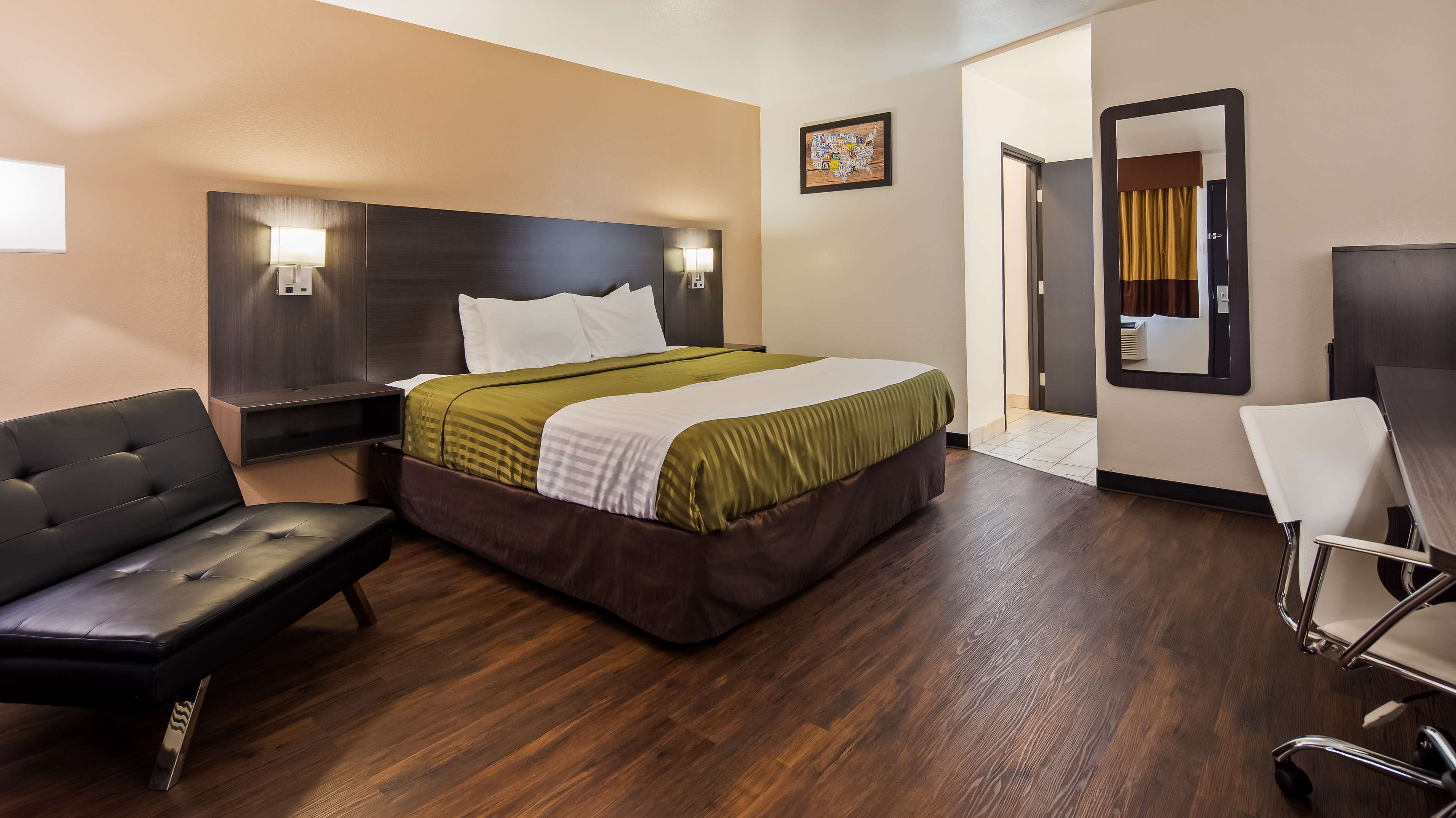 SureStay Hotel by Best Western Phoenix Airport Photo