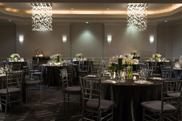 Images Renaissance Meadowlands Hotel
