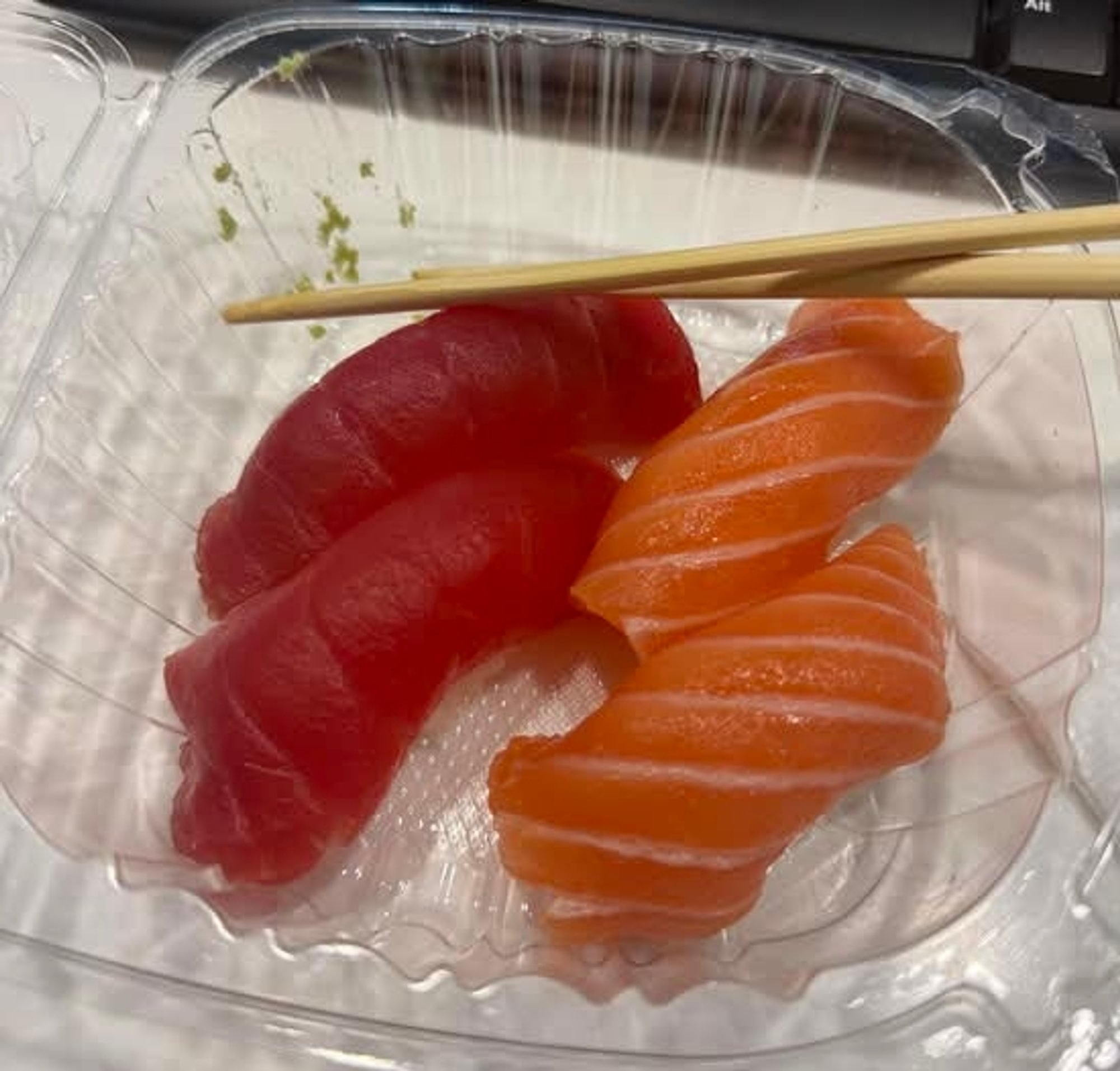 Salmon sushi