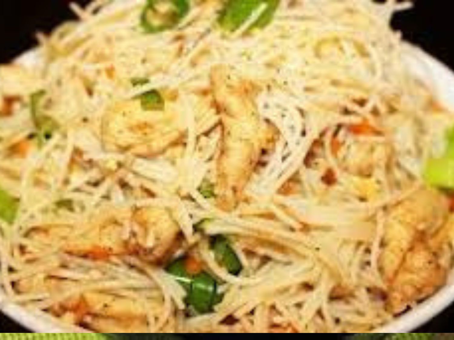 Egg Hakka Noodles