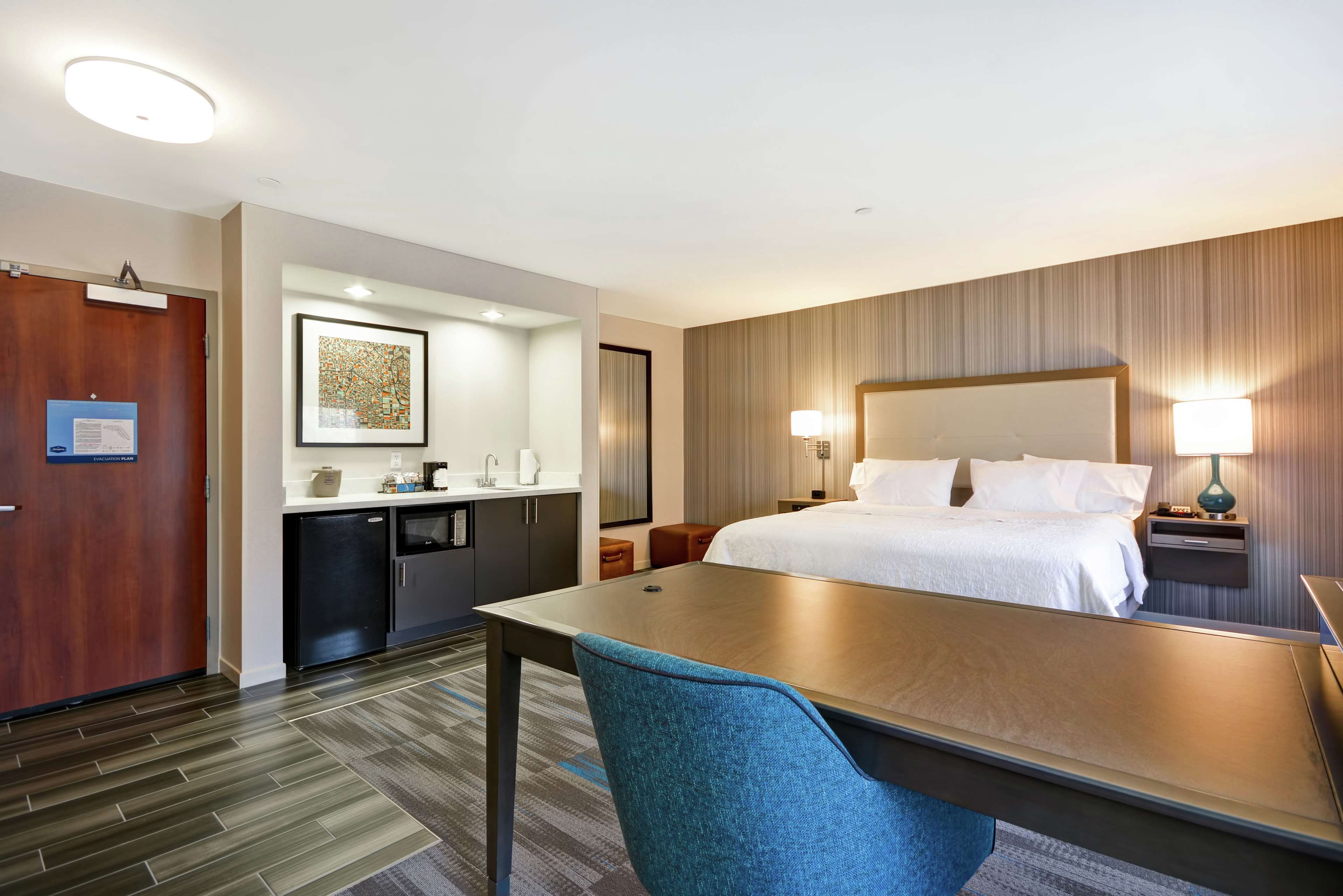 Guest room
