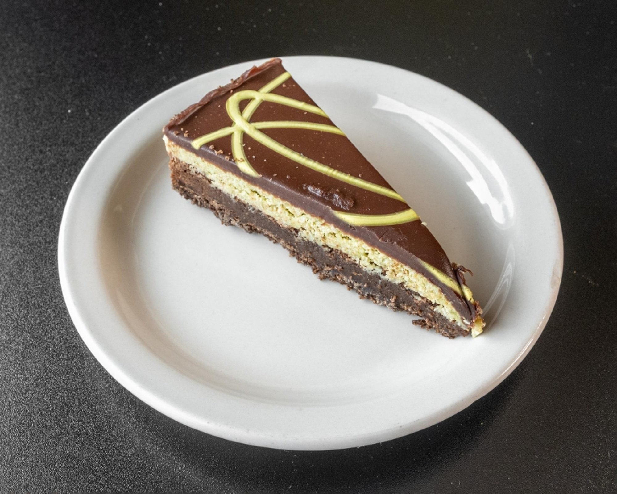 Dubai Chocolate Cake
