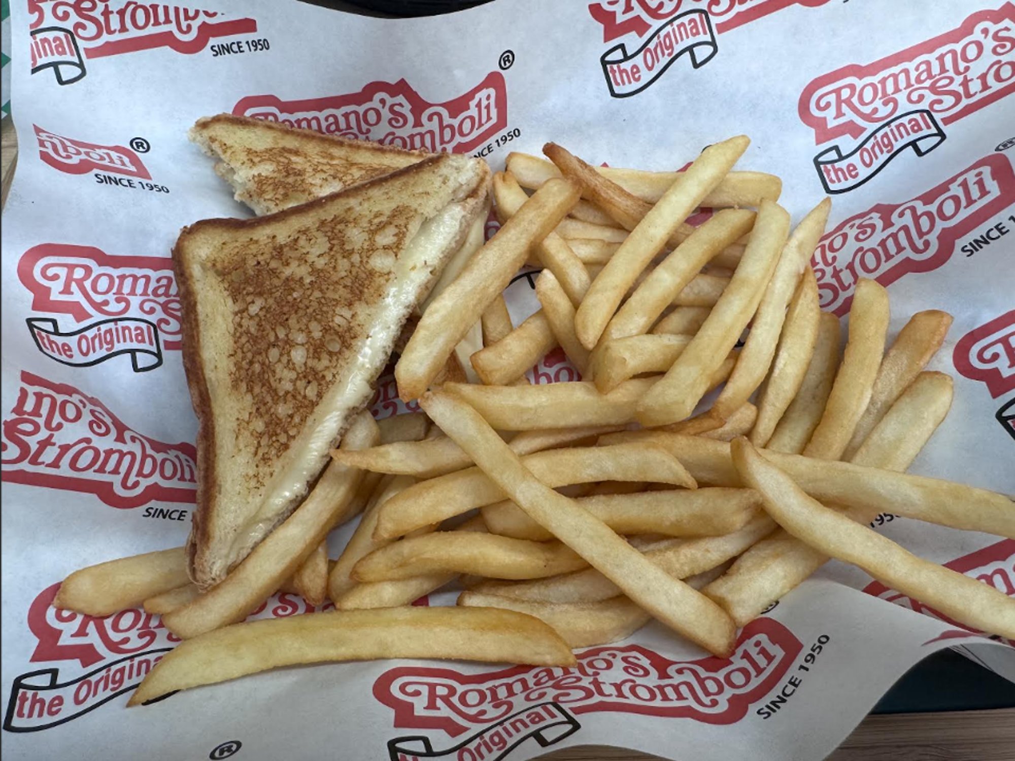 Kids Grilled Cheese & Fries