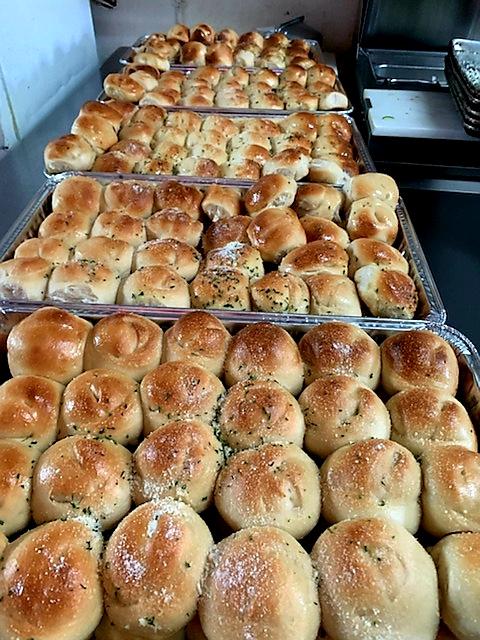 12 Garlic Rolls