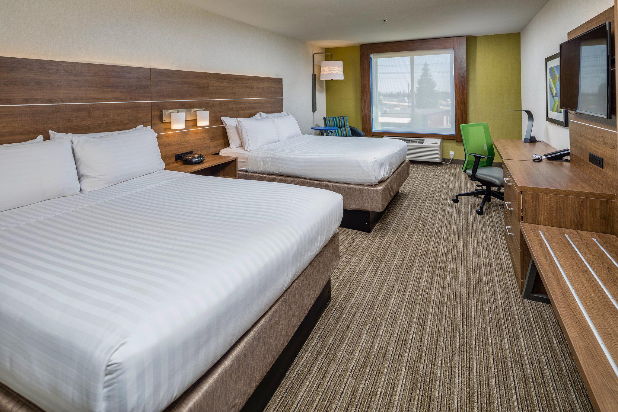 Holiday Inn Express & Suites Modesto-Salida Photo