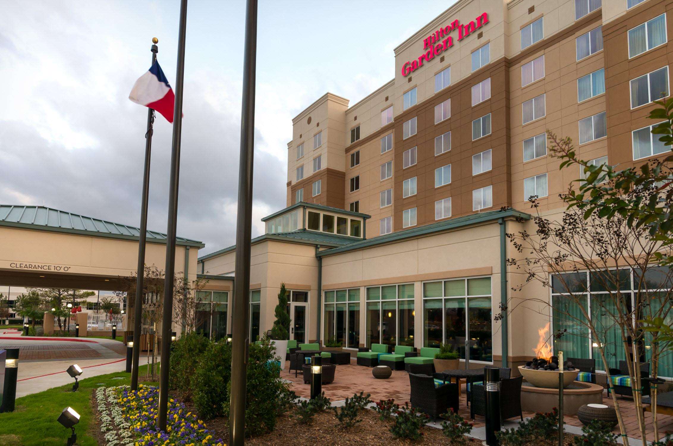 Hilton Garden Inn Houston NW America Plaza Photo