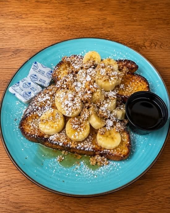 Banana Crunch Pancakes