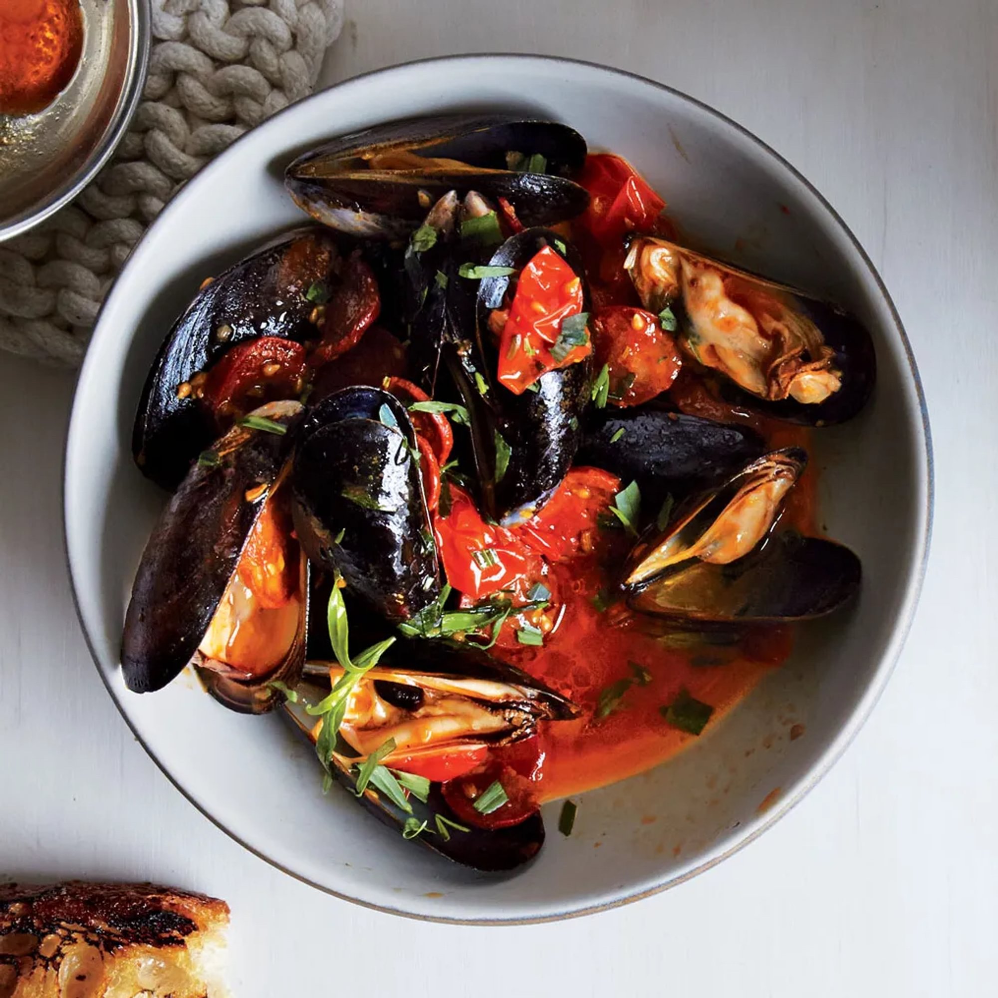 Mussels Rosso or Bianco