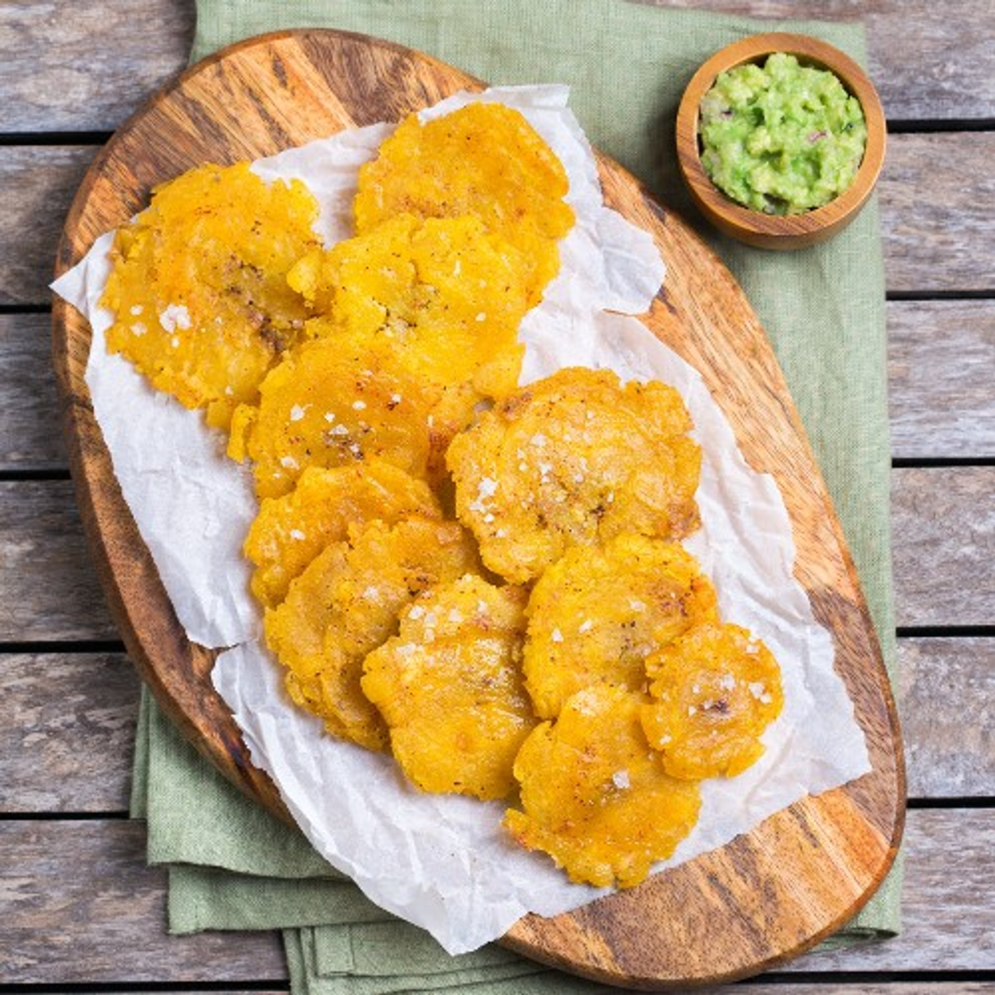 Tostones Con Guacamole