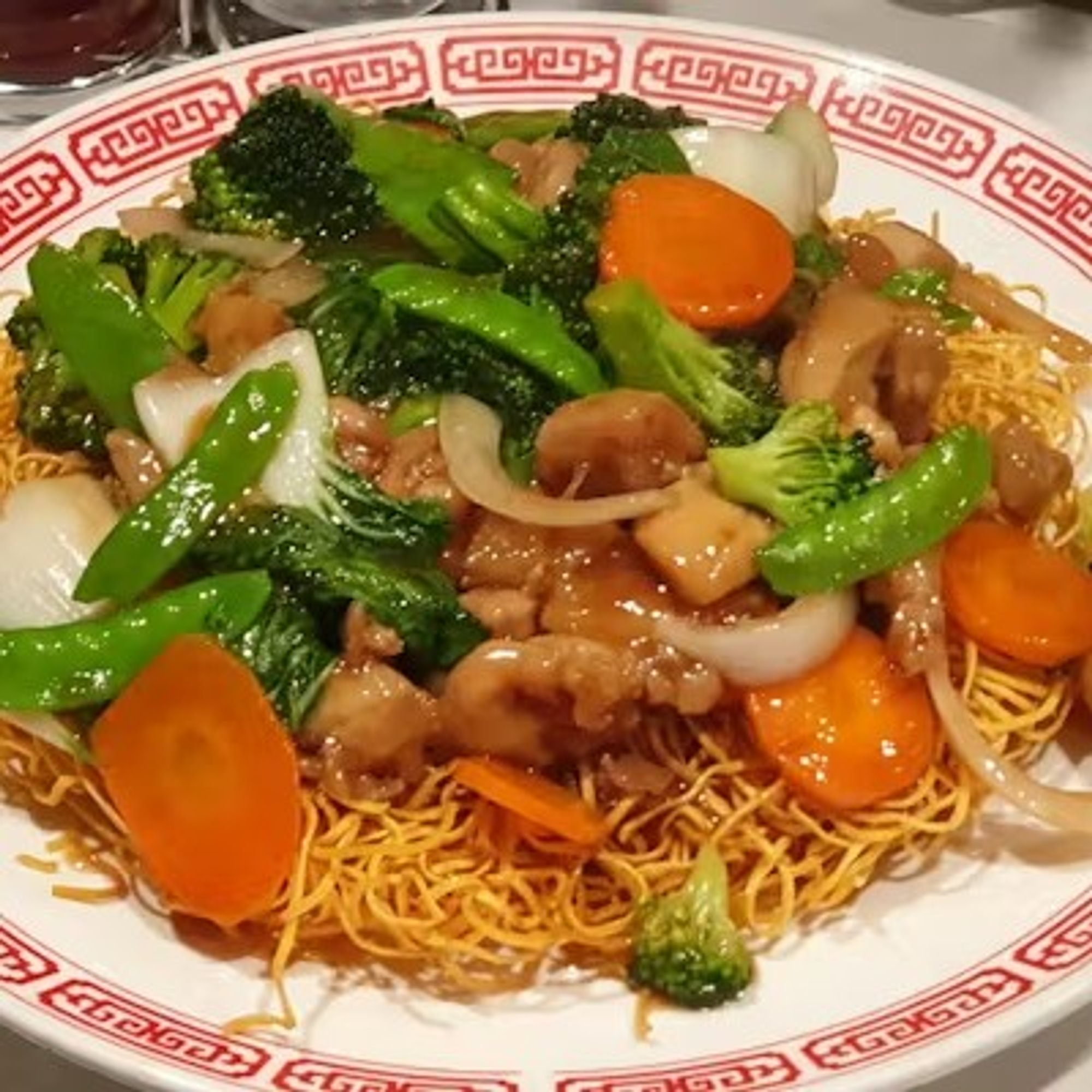 Chicken Pan-Fried Noodles / 雞肉煎麵