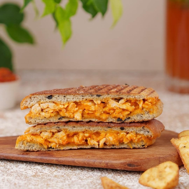 CHICKEN CHEESE GRILLED SANDWICH