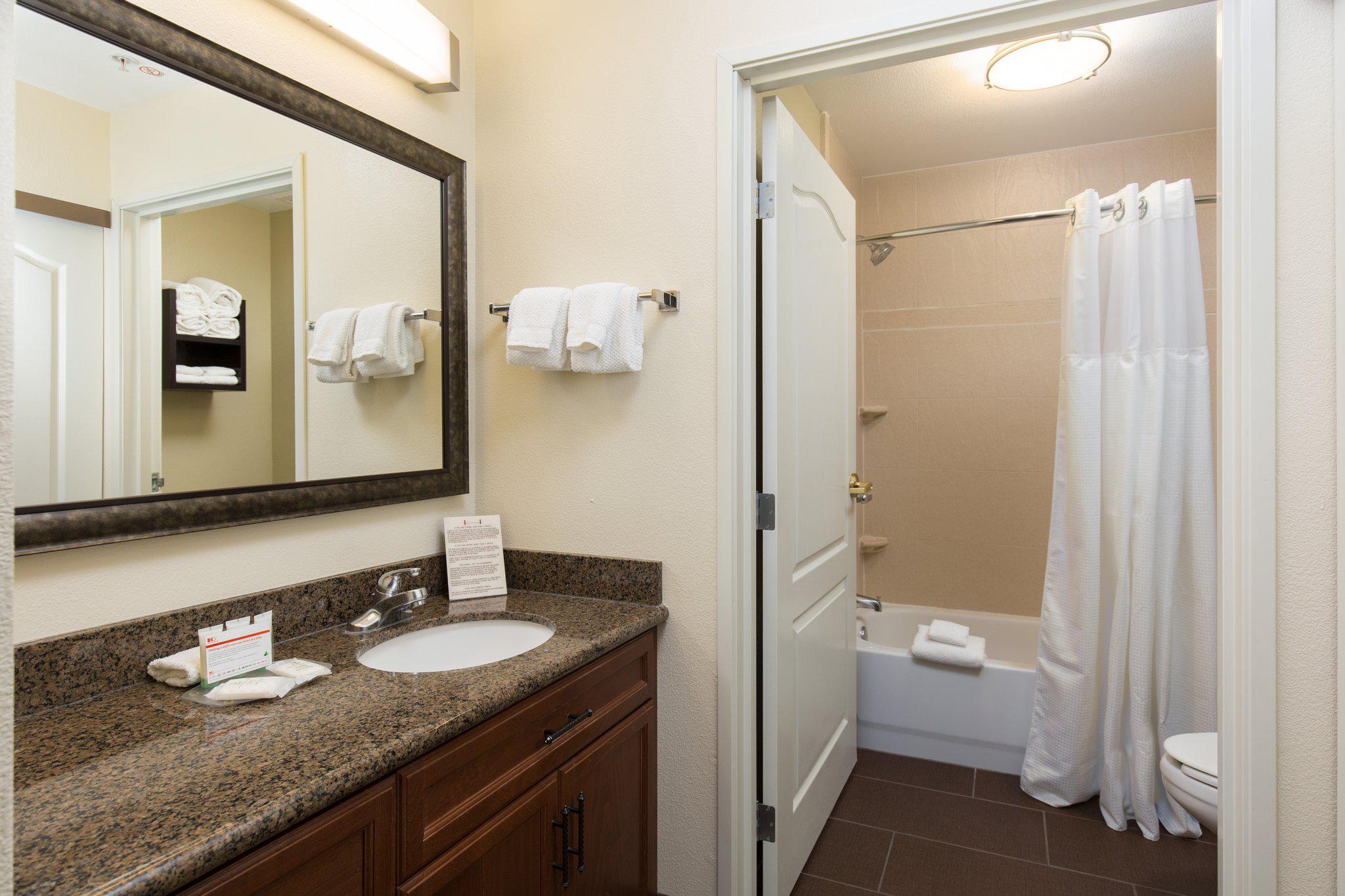 Staybridge Suites Sacramento Airport Natomas Photo