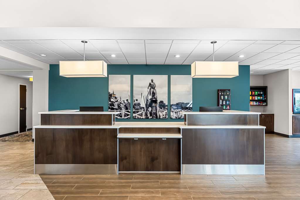 Best Western Plus Bolivar Hotel & Suites Image