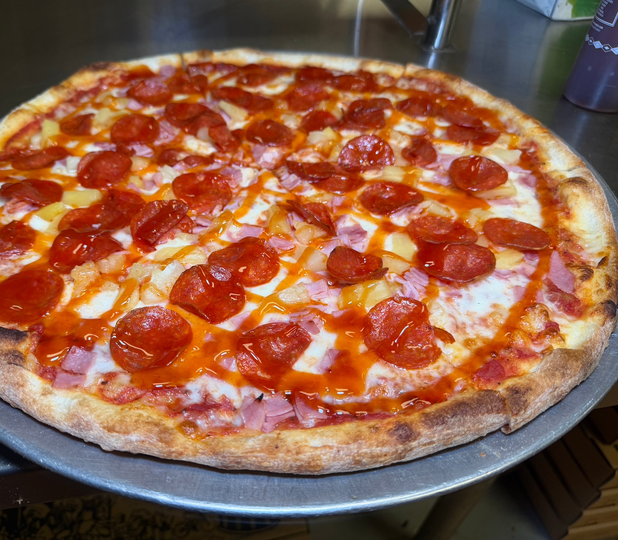 Spicy Hawaiian Pizza
