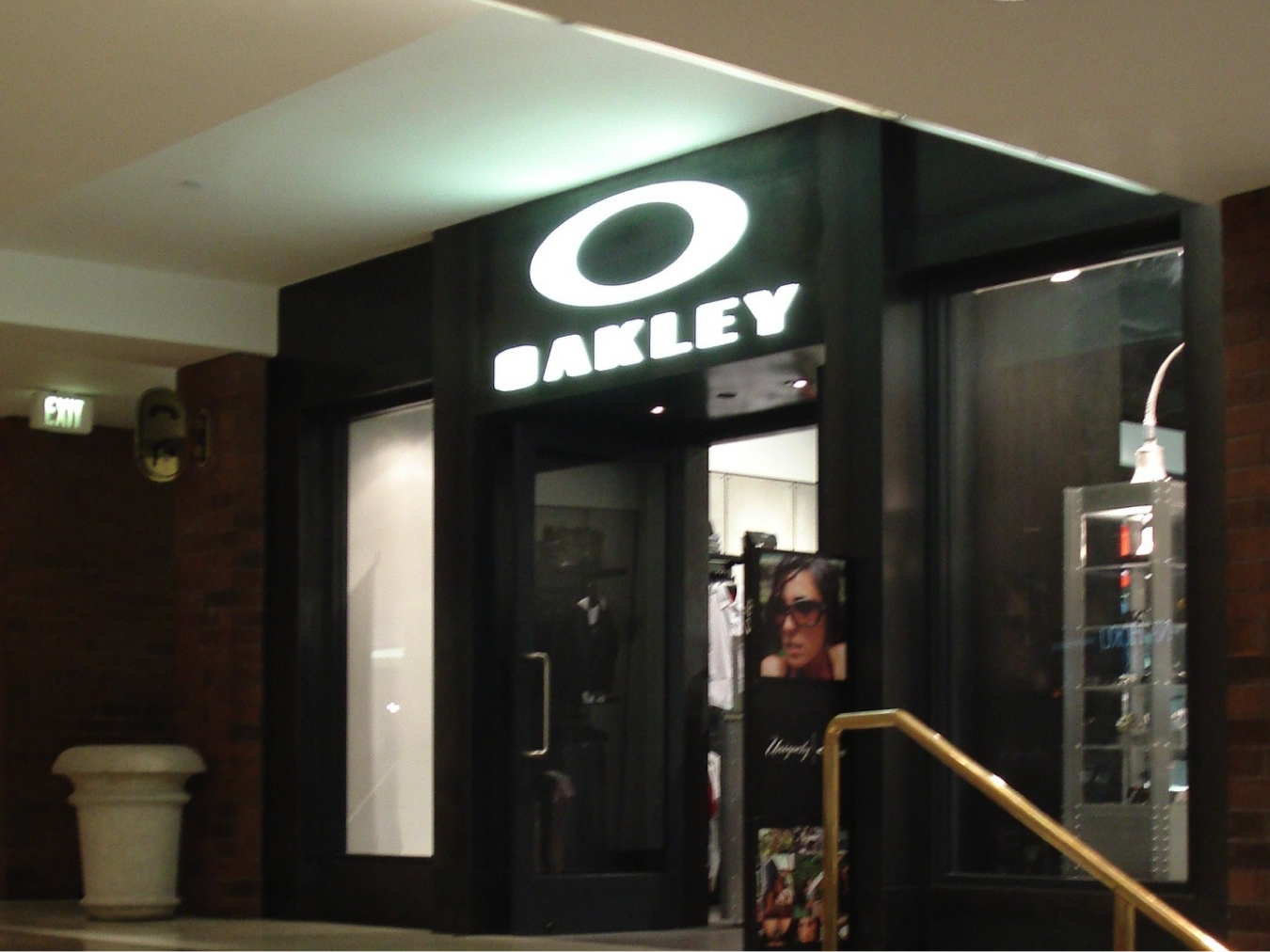 Oakley Store Photo