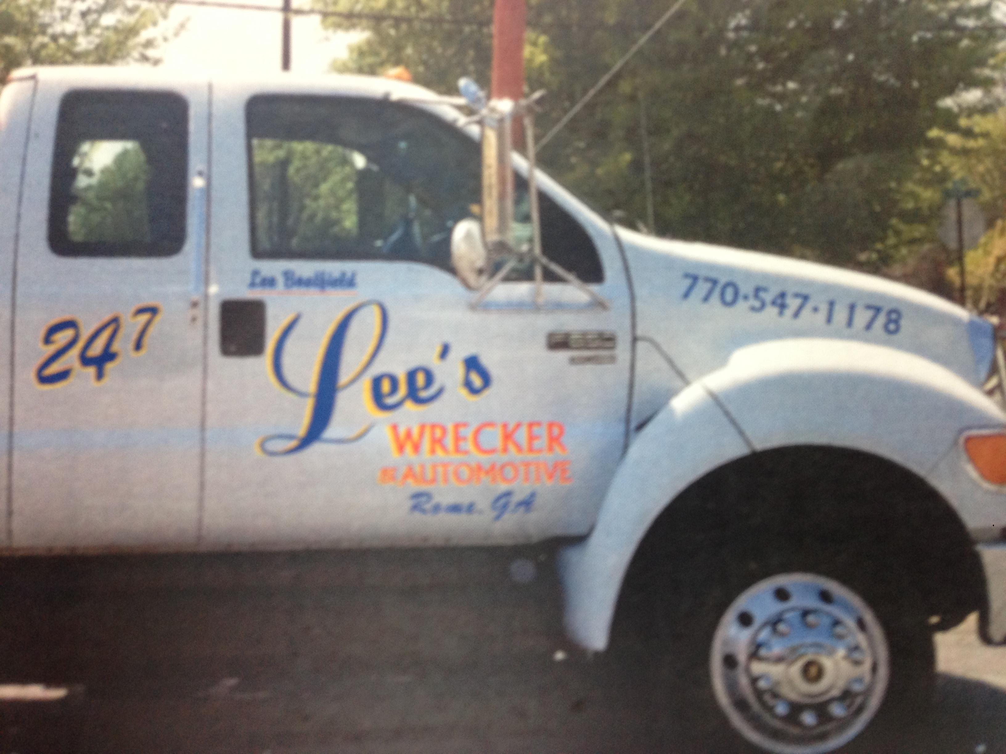 Lee's Wrecker & Automotive Photo