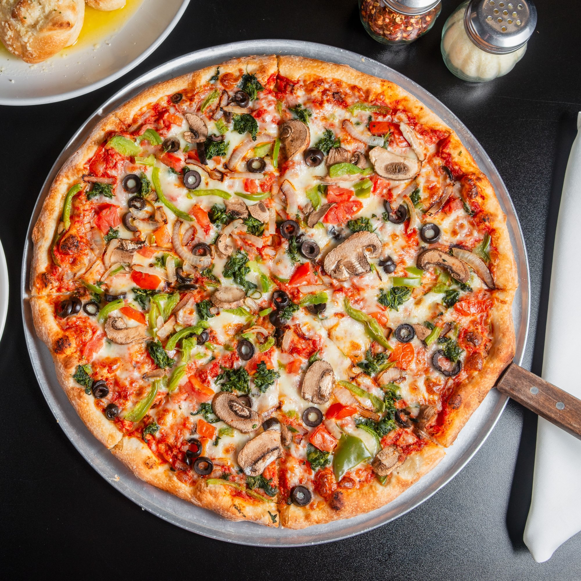 16" Veggie Lovers