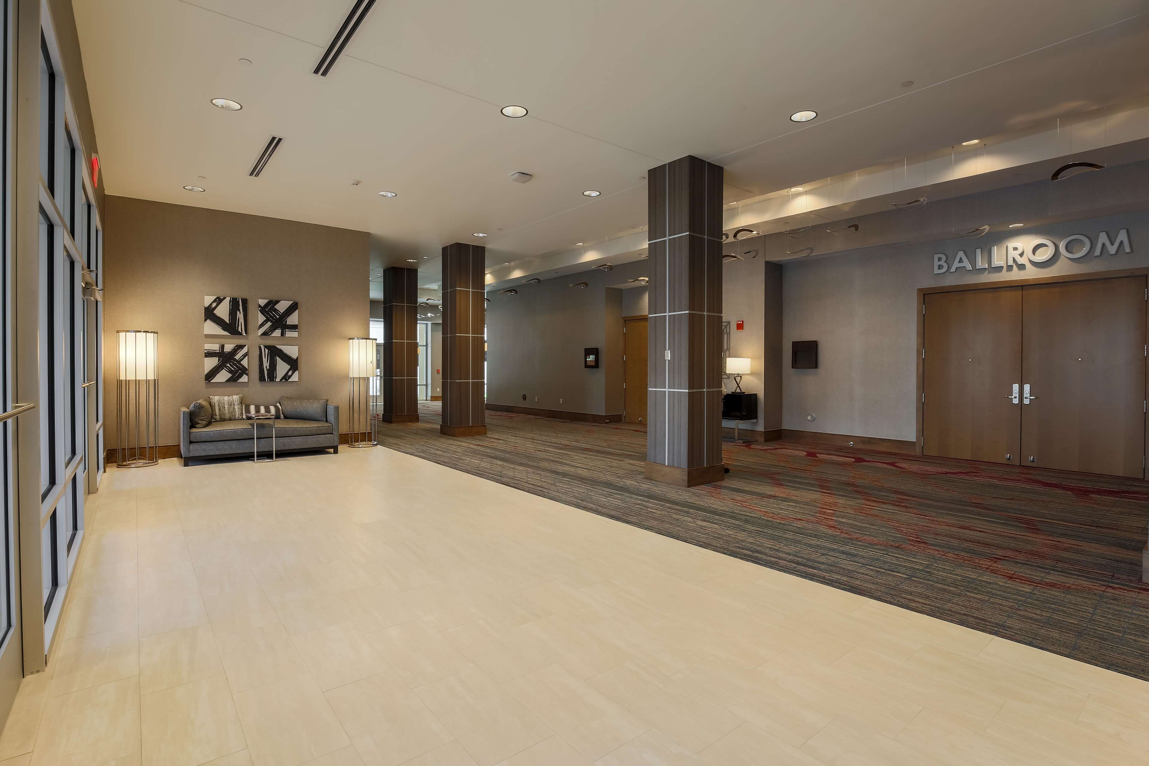 DoubleTree by Hilton Evansville Photo