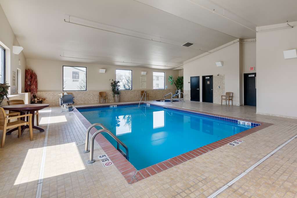 Best Western Golden Prairie Inn & Suites Image