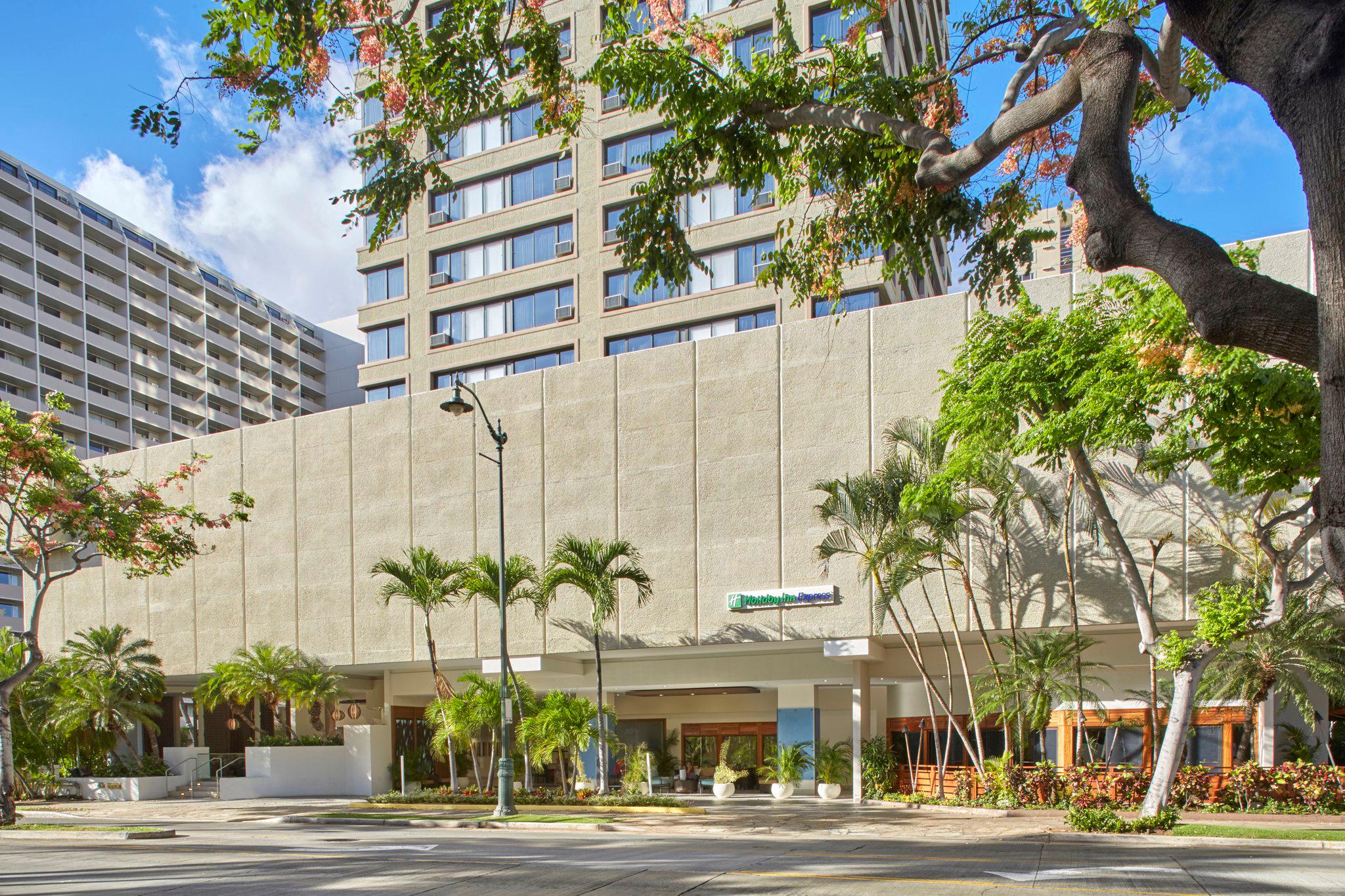 Holiday Inn Express Waikiki Photo