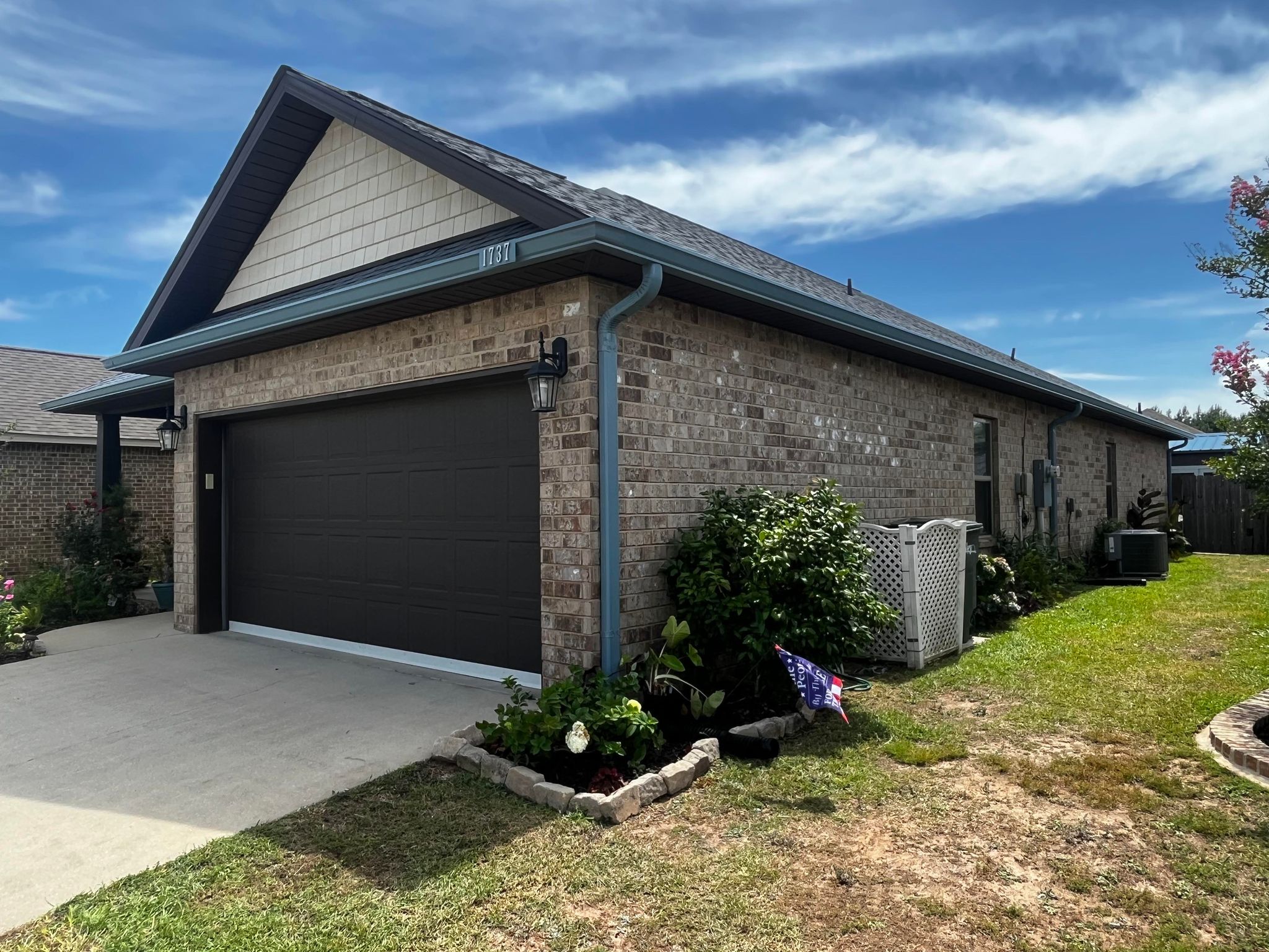 Southern Gutters LLC Image