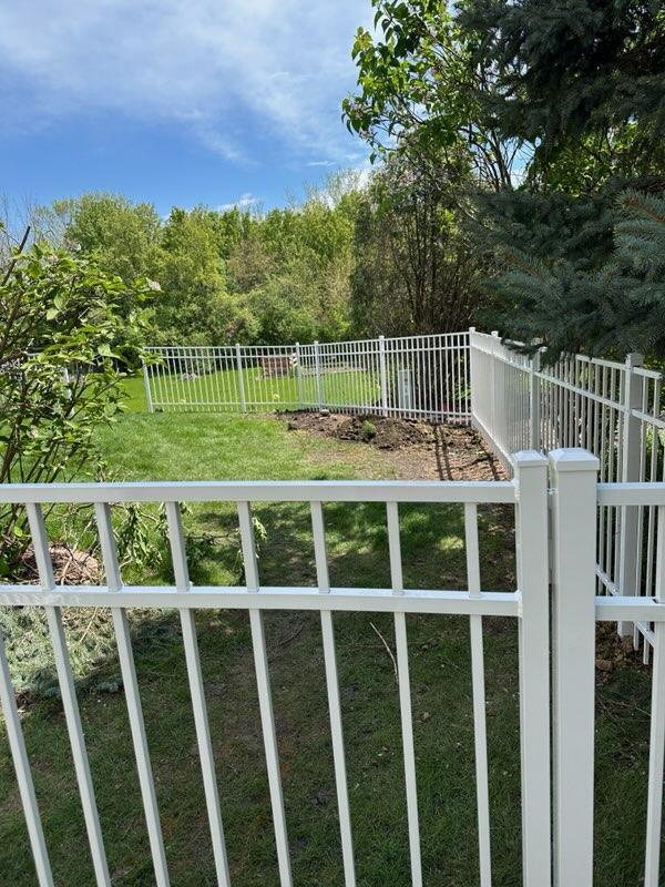 Top Rail Fence Naperville Image