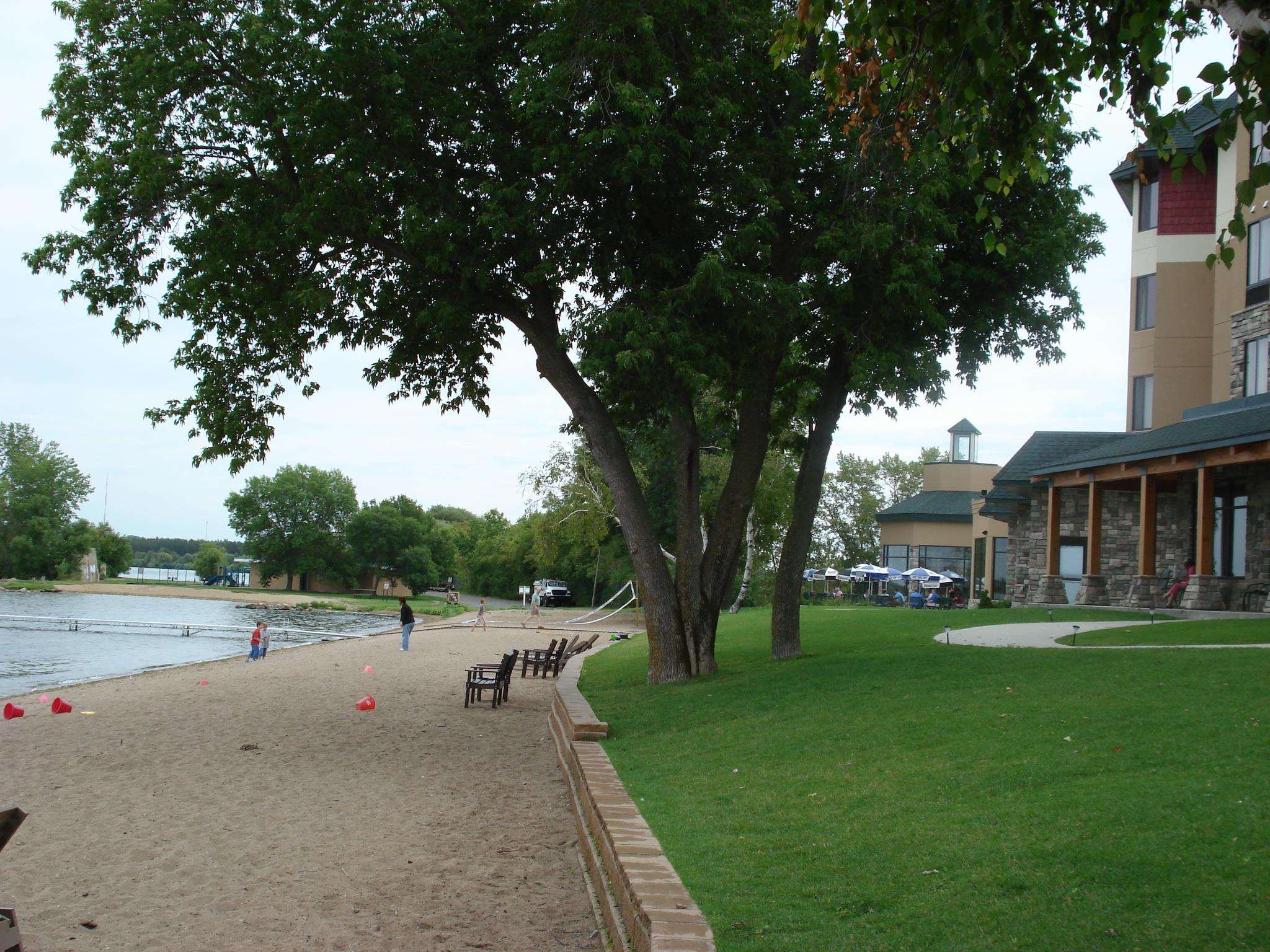 Hampton Inn & Suites Bemidji Photo