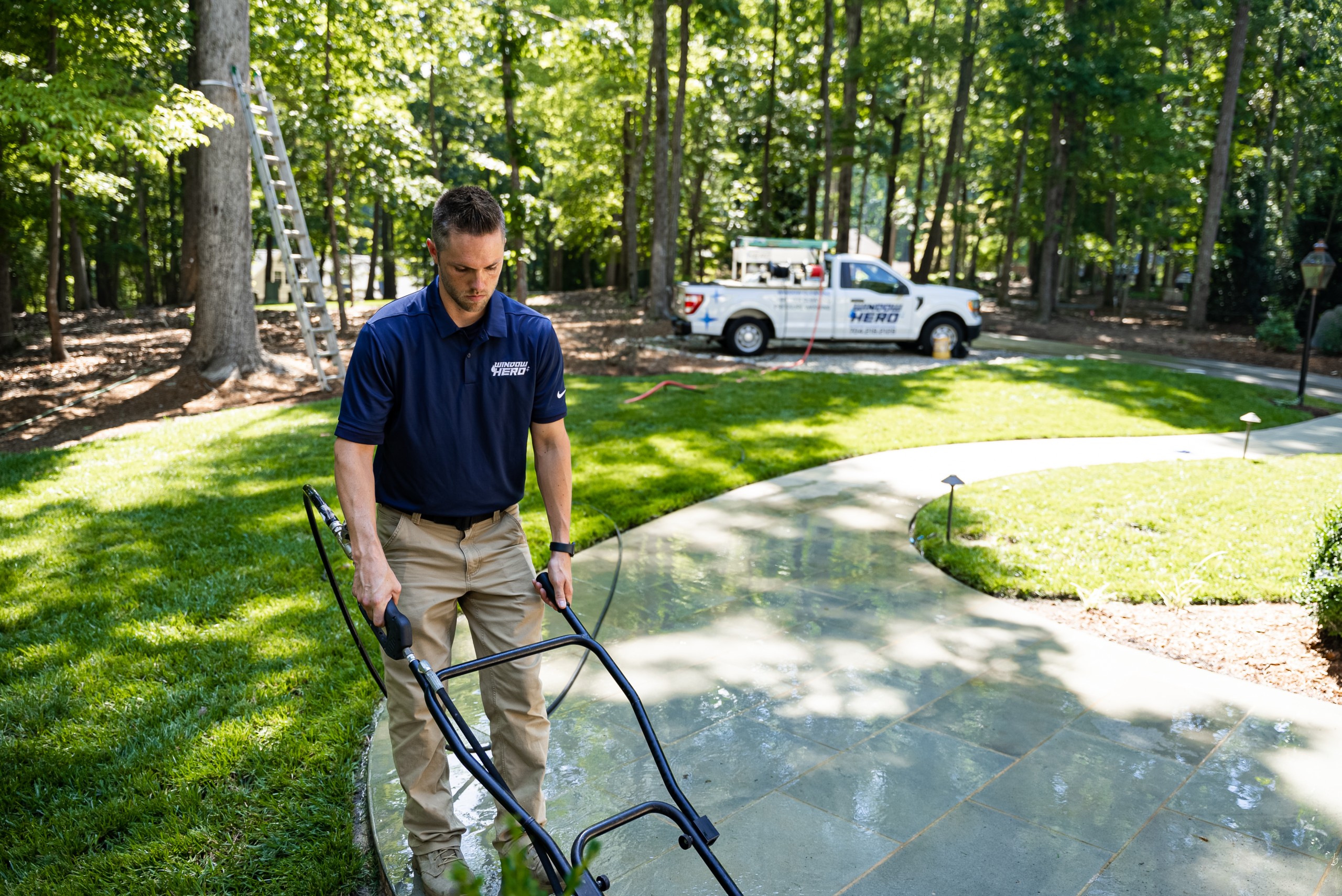 Window Hero Charlotte Image