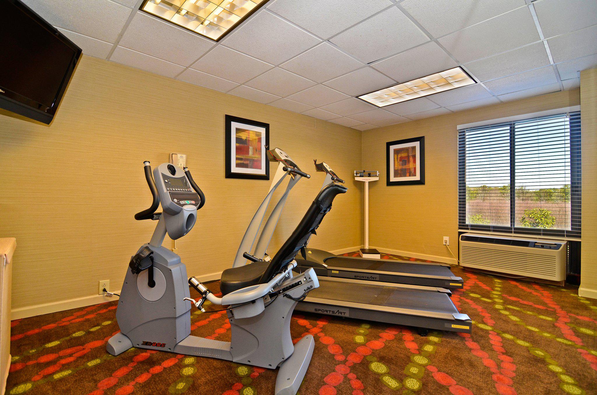 Holiday Inn Express Atlanta-Stone Mountain Photo