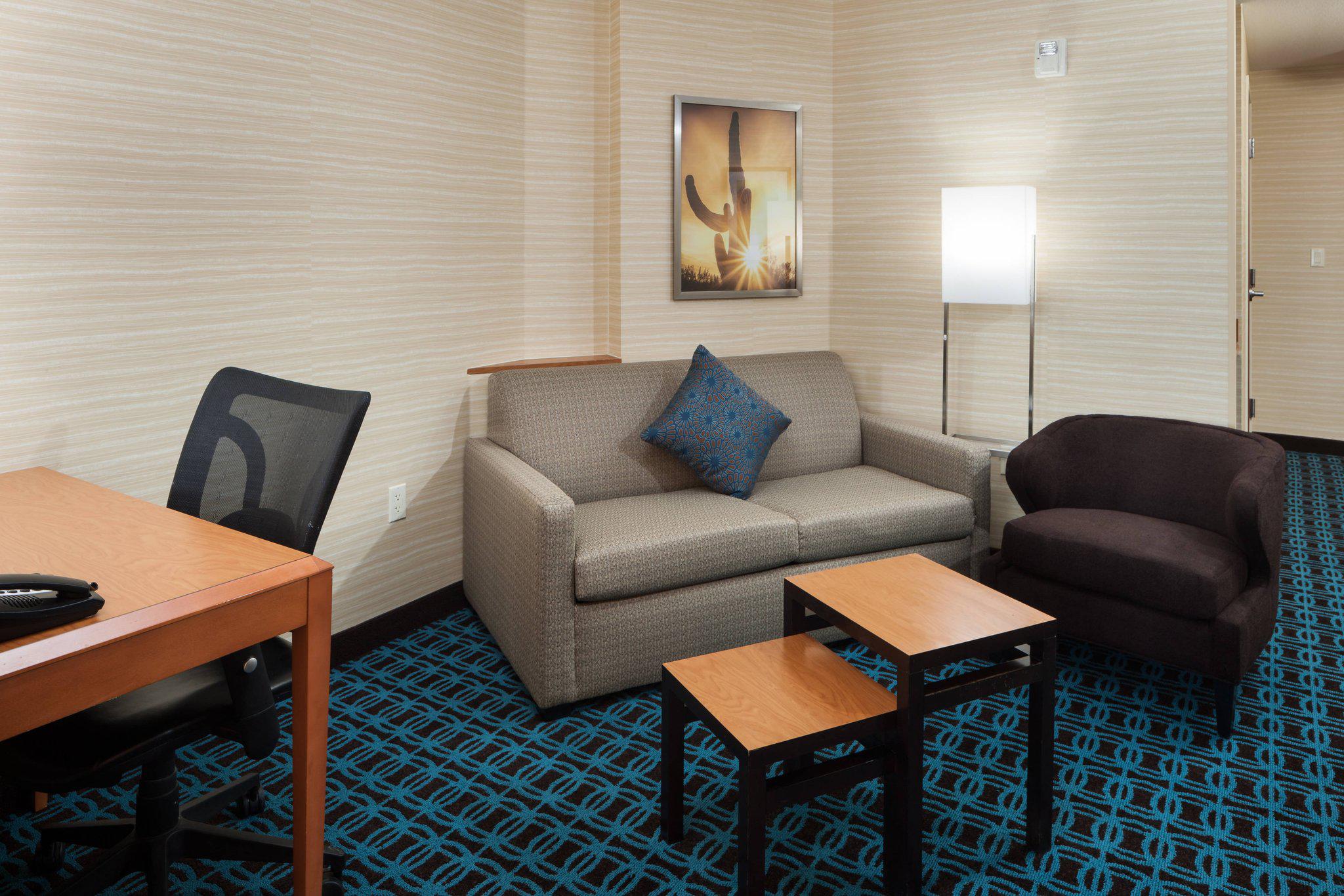 Fairfield Inn & Suites by Marriott Phoenix Chandler/Fashion Center Photo