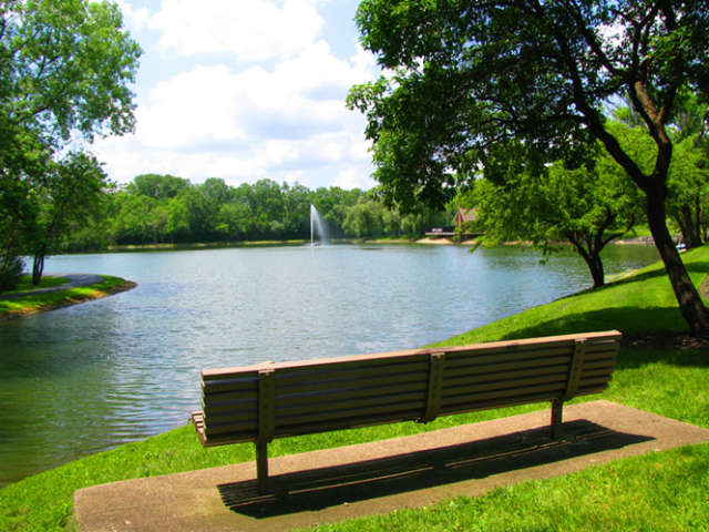 Lake+House Apartments Photo