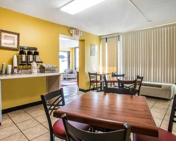 Images Econo Lodge