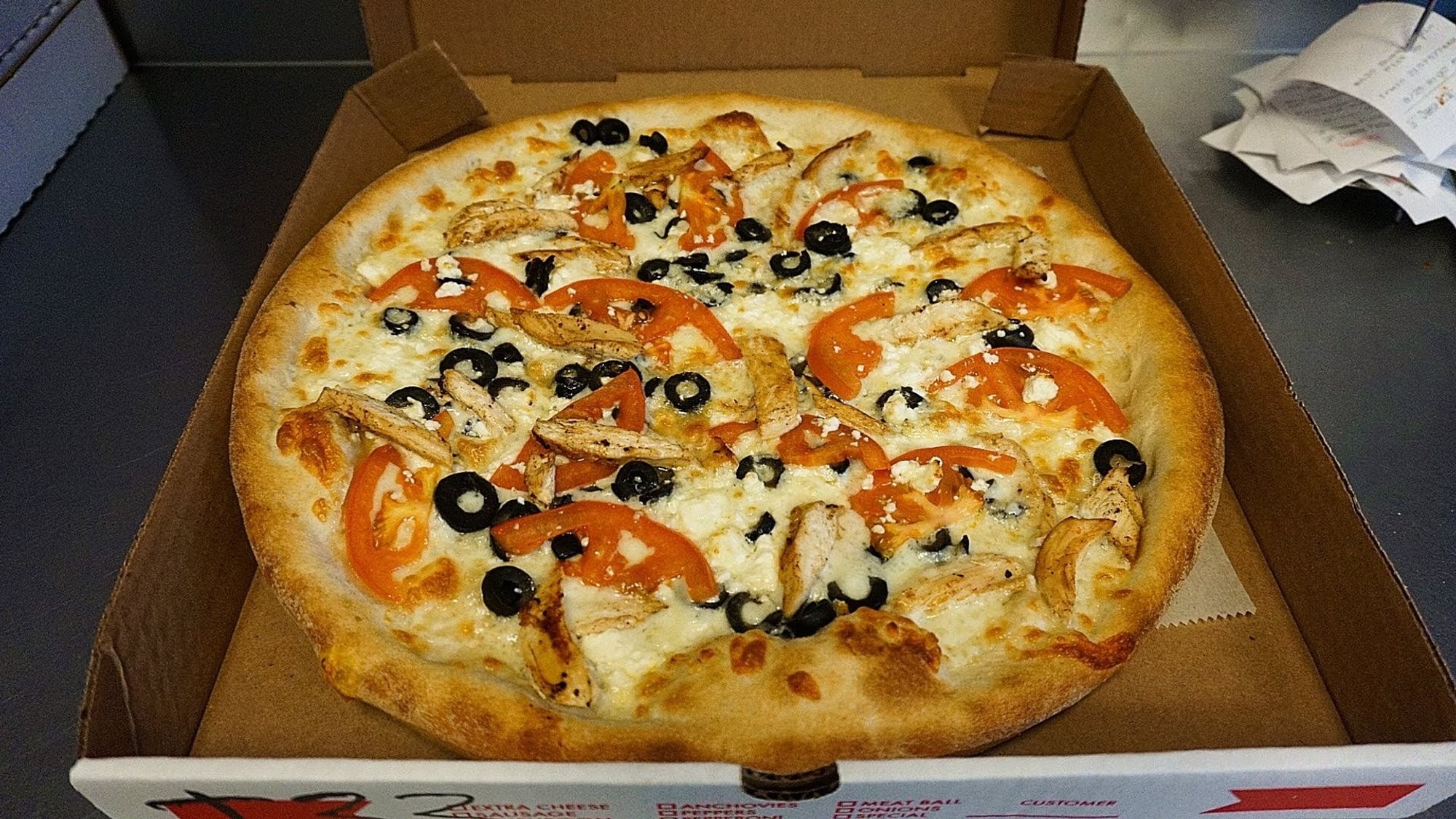 Mediterranean White Pizza (Medium 14'')