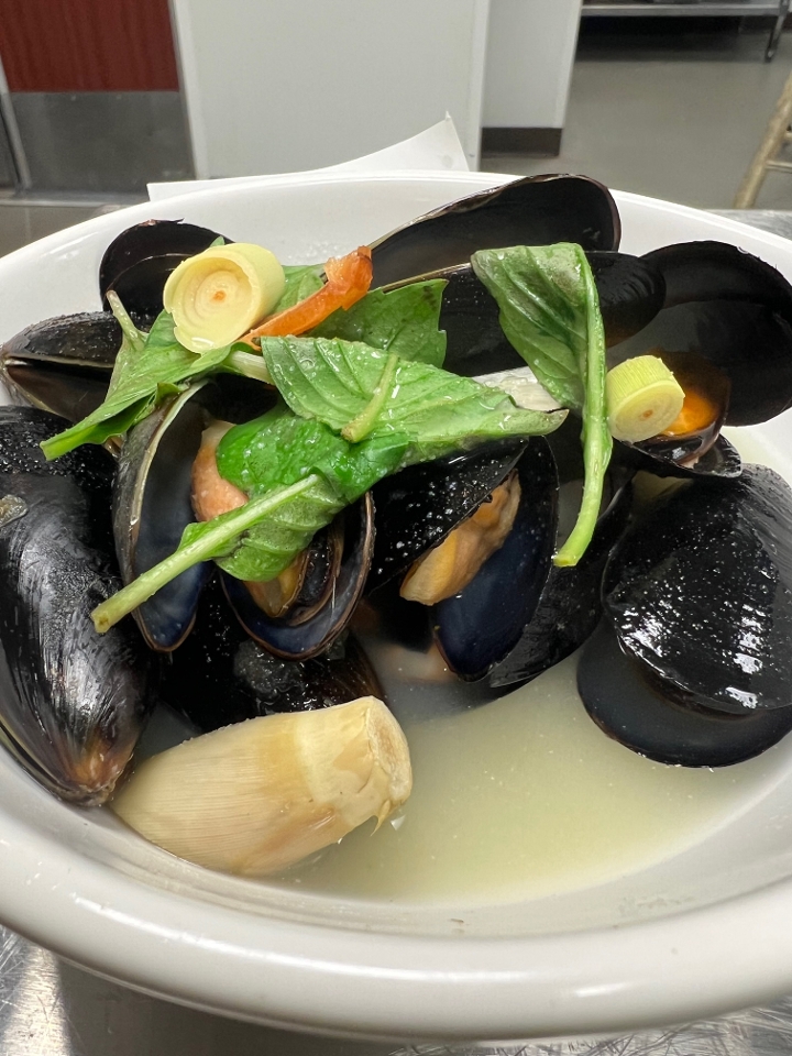 Steamed Mussels