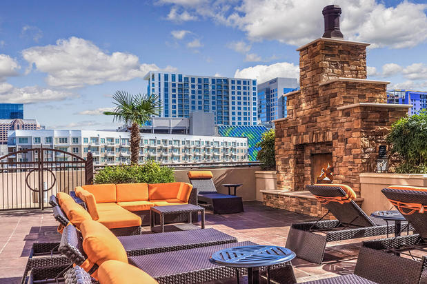 Images Camden Grandview Apartments and Townhomes