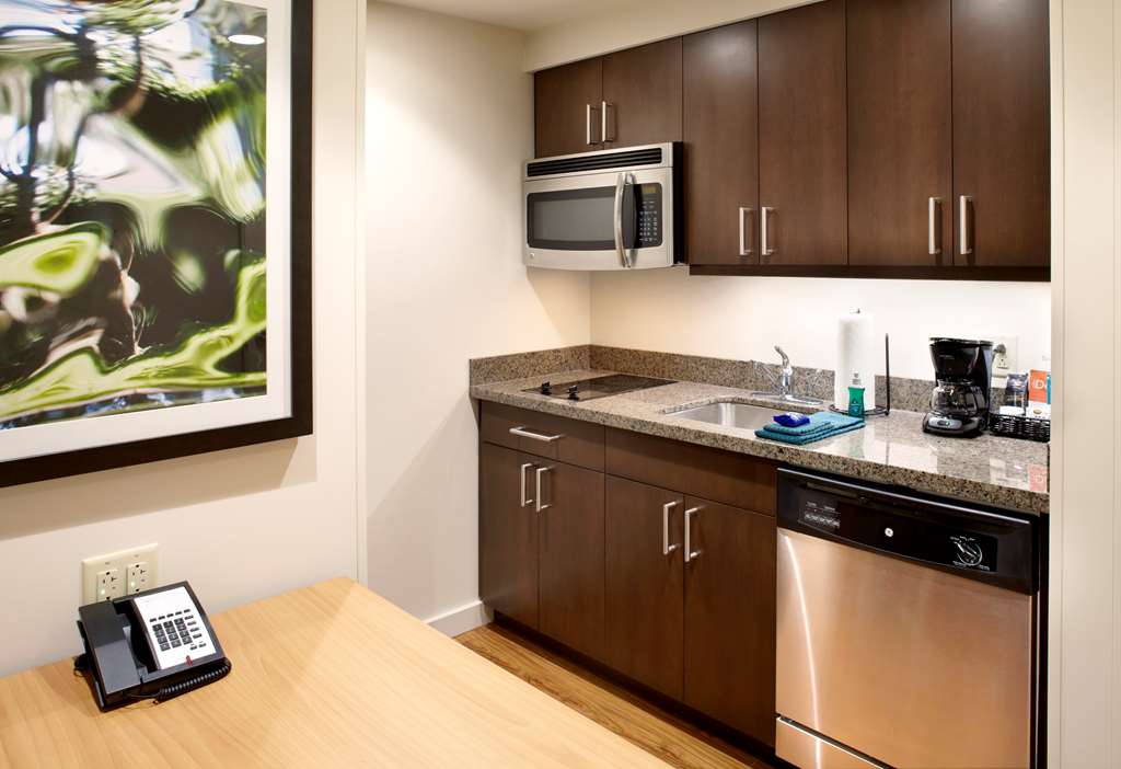 Homewood Suites by Hilton Pittsburgh Airport Robinson Mall Area PA Image
