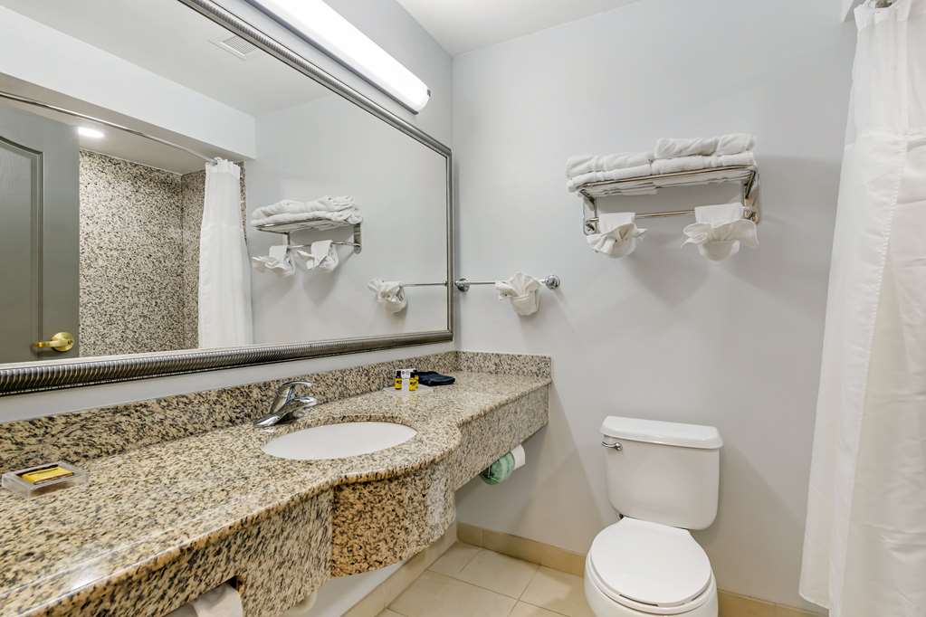 Best Western Plus First Coast Inn & Suites Image