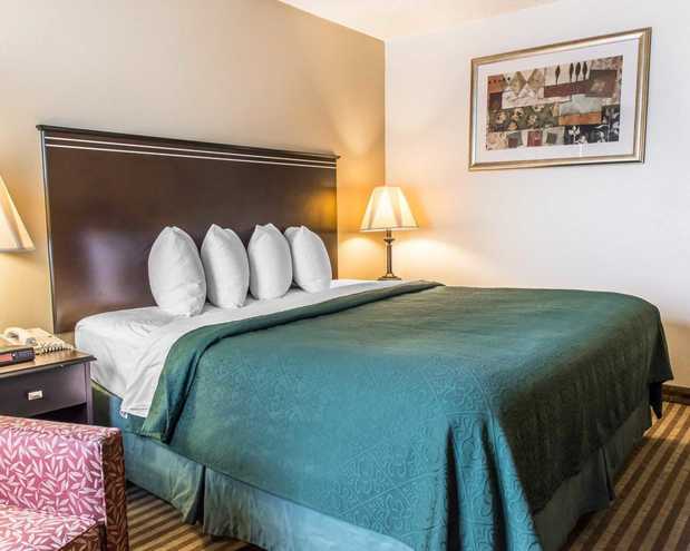 Images Quality Inn & Suites